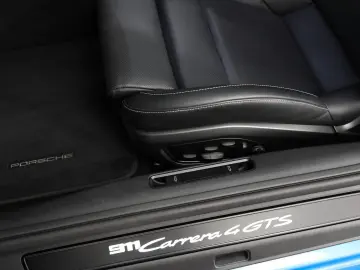 PORSCHE 911 Carrera 4 GTS T-Hybrid