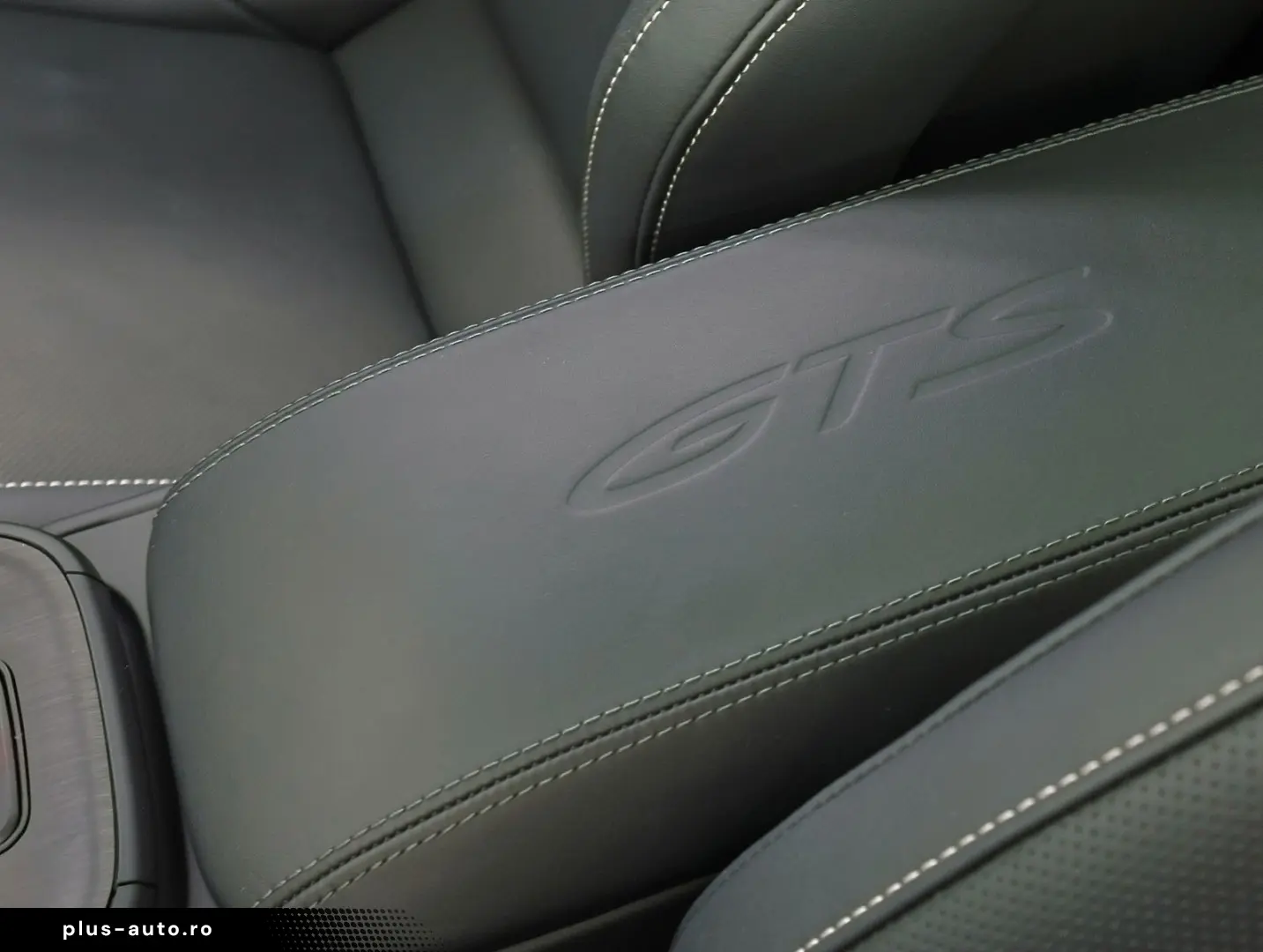 PORSCHE 911 Carrera 4 GTS T-Hybrid