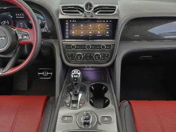 BENTLEY Bentayga 3.0 Hybrid 4WD Autom.