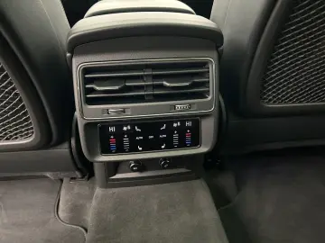 AUDI RS Q8 Keramik 305 km h B&O HUD Pano Standh Matri