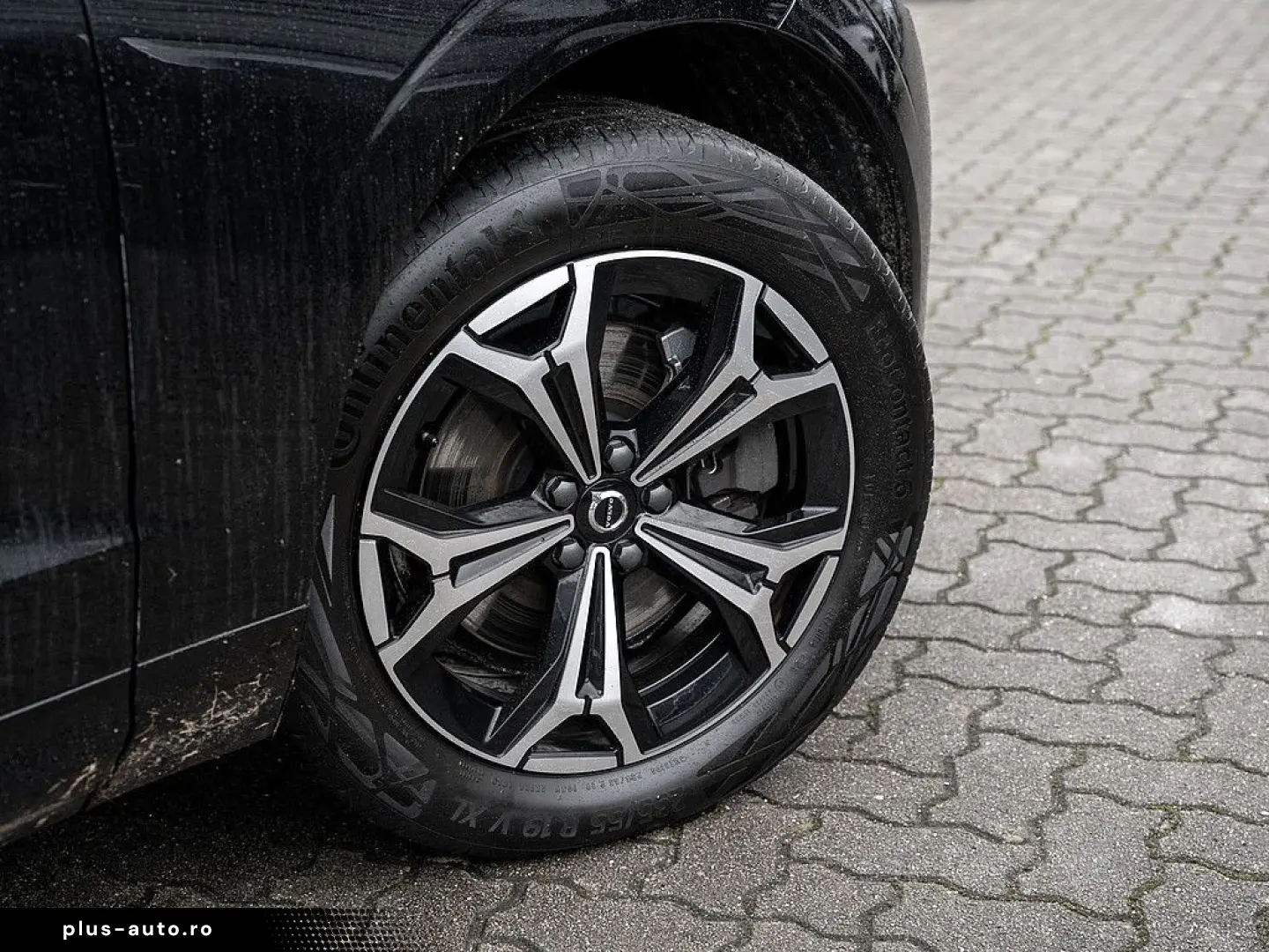 VOLVO XC60 B5 AWD Momentum Pro