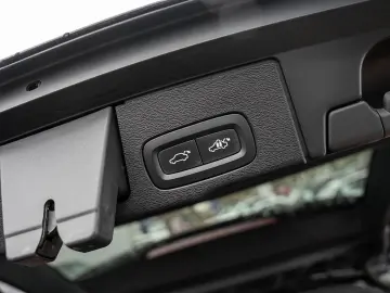 VOLVO XC60 B5 AWD Momentum Pro