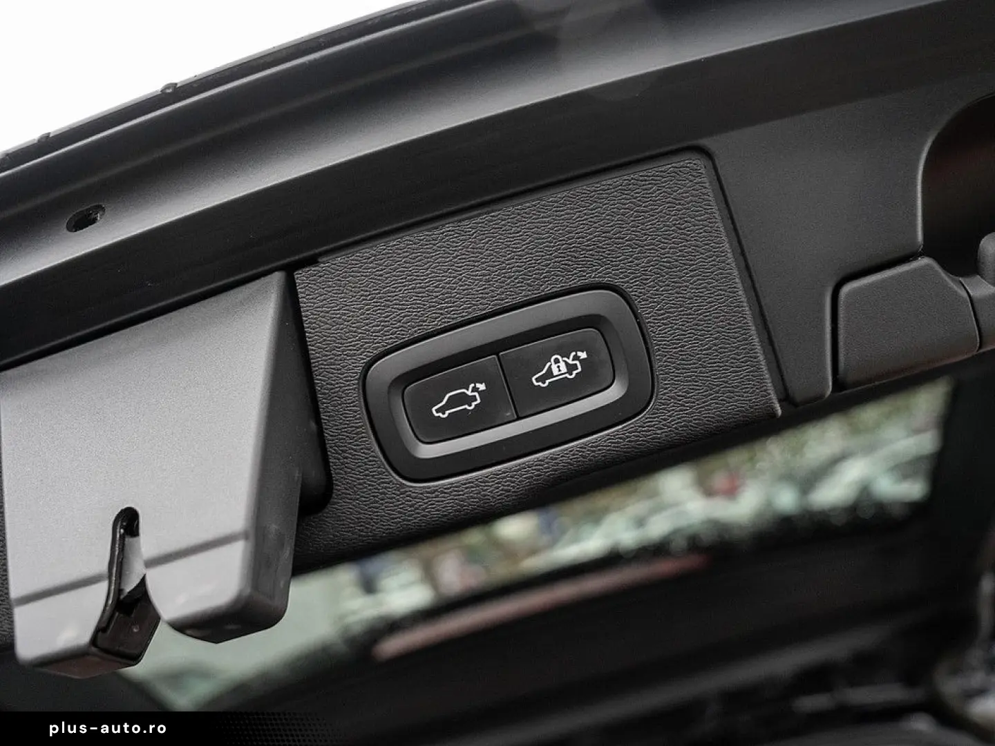 VOLVO XC60 B5 AWD Momentum Pro