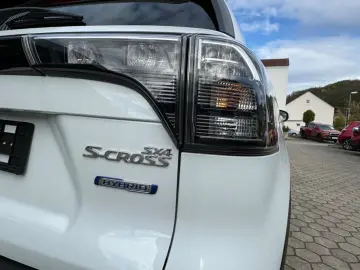 SUZUKI SX4 S-Cross Comfort Kamera LED