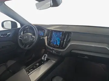 VOLVO XC60 B4 B Plus Dark