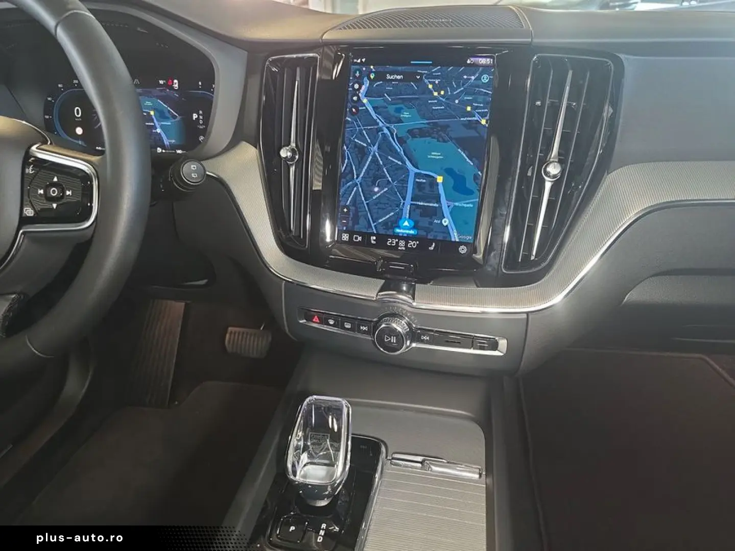 VOLVO XC60 B4 B Plus Dark