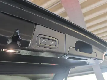 VOLVO XC60 B4 B Plus Dark