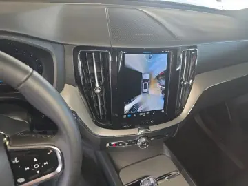 VOLVO XC60 B4 B Plus Dark