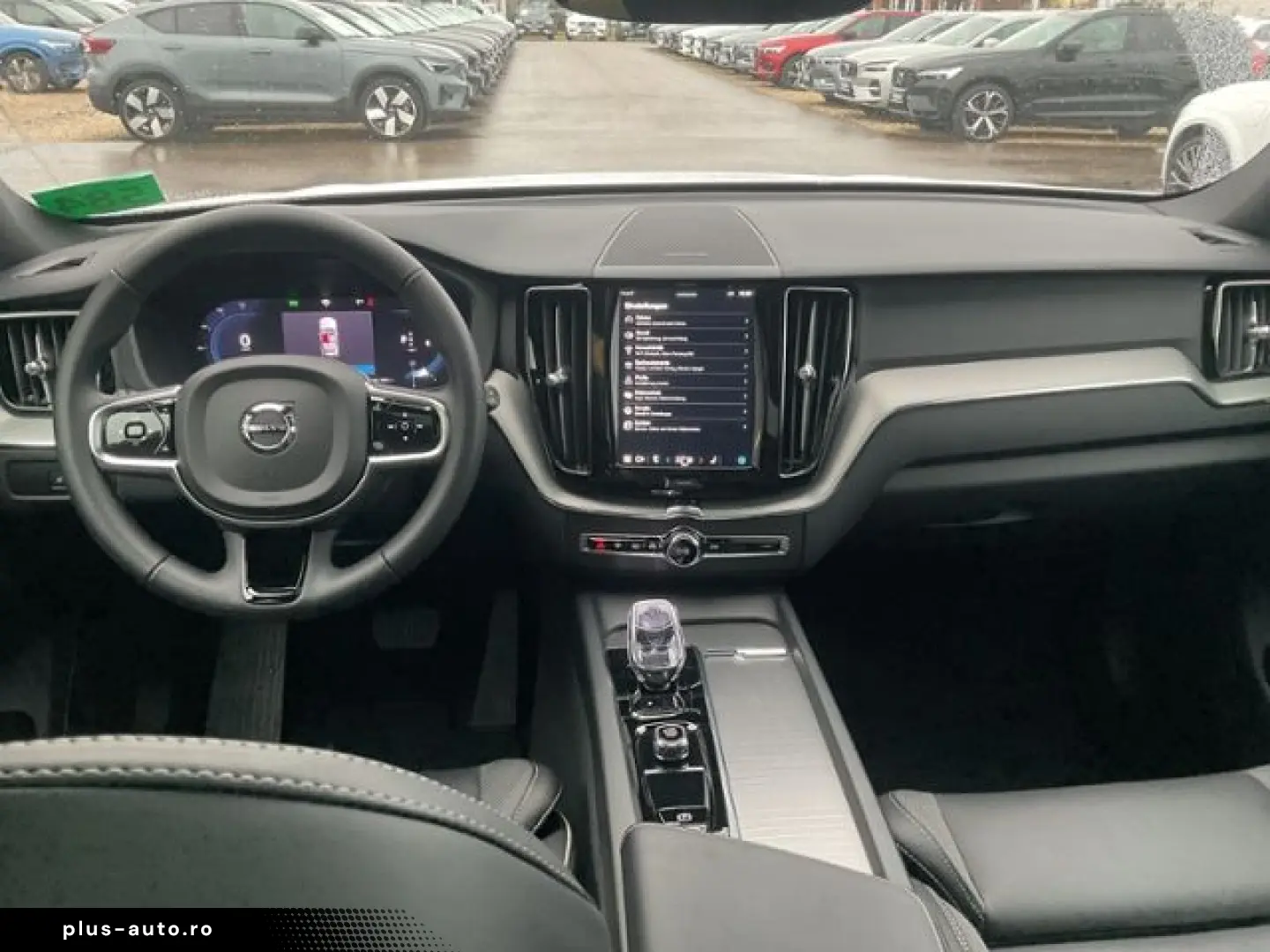 VOLVO XC60 B4 Plus Dark 2WD Pano ACC 360  Google 21