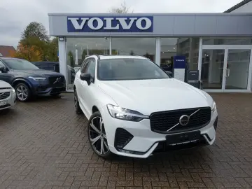 VOLVO XC60 Plus B5 AWD Four-C AHK HeadUp 360 Cam Pano