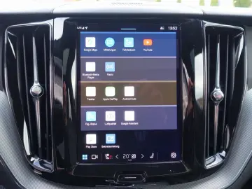 VOLVO XC60 Plus B5 AWD Four-C AHK HeadUp 360 Cam Pano