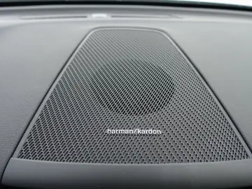 VOLVO XC60 Plus B5 AWD Four-C AHK HeadUp 360 Cam Pano