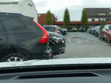 VOLVO XC60 Plus B5 AWD Four-C AHK HeadUp 360 Cam Pano