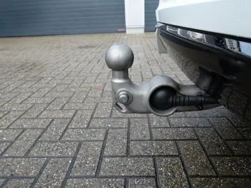 VOLVO XC60 Plus B5 AWD Four-C AHK HeadUp 360 Cam Pano