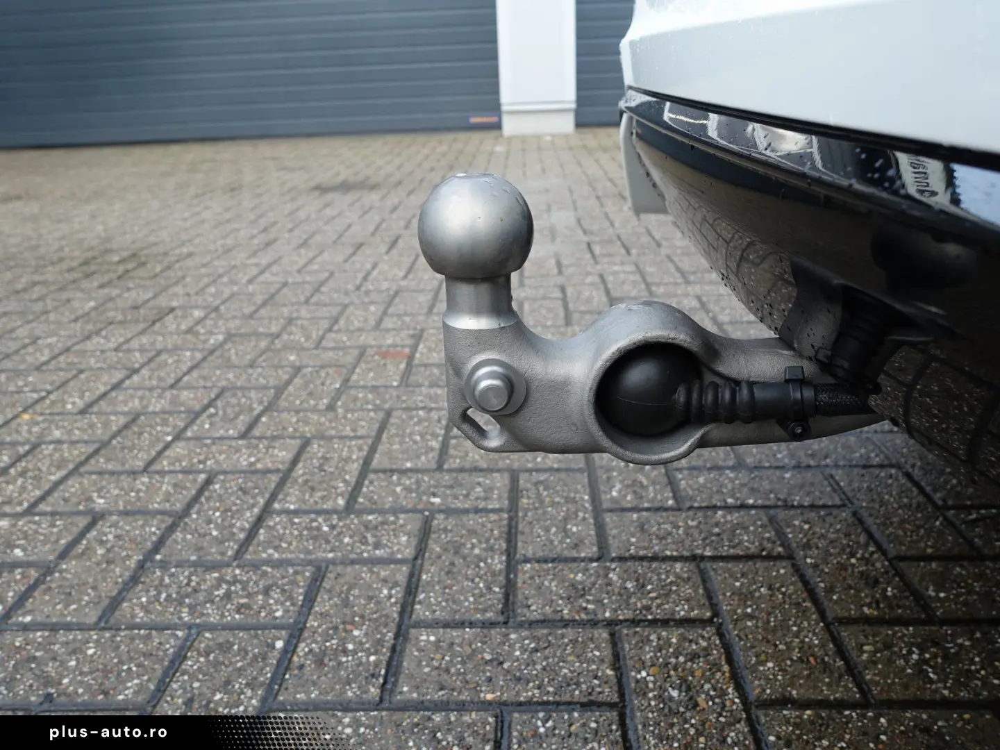 VOLVO XC60 Plus B5 AWD Four-C AHK HeadUp 360 Cam Pano