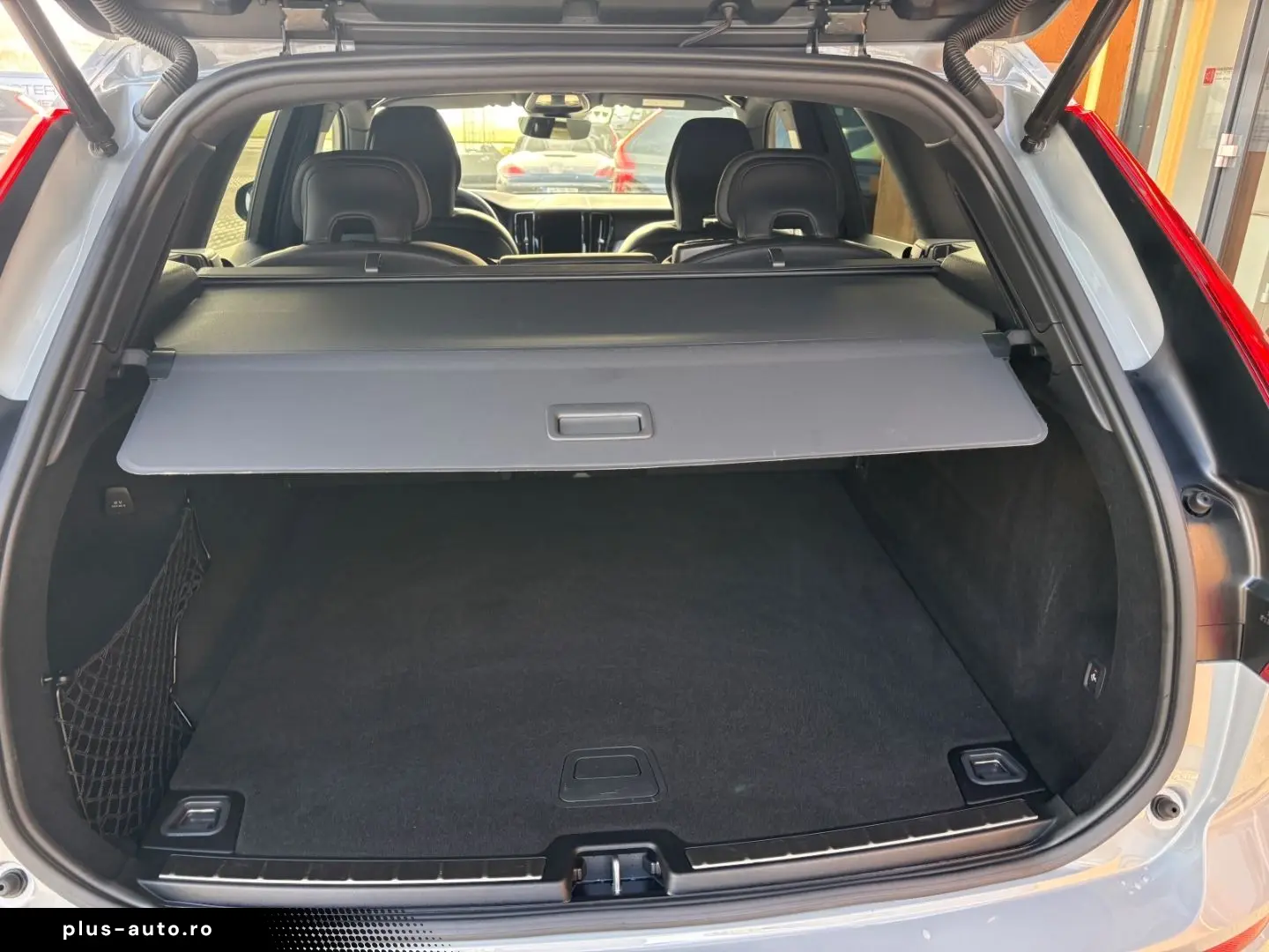 VOLVO XC60 Plus Dark AWD B4 Diesel EU6d StandHZG Leder