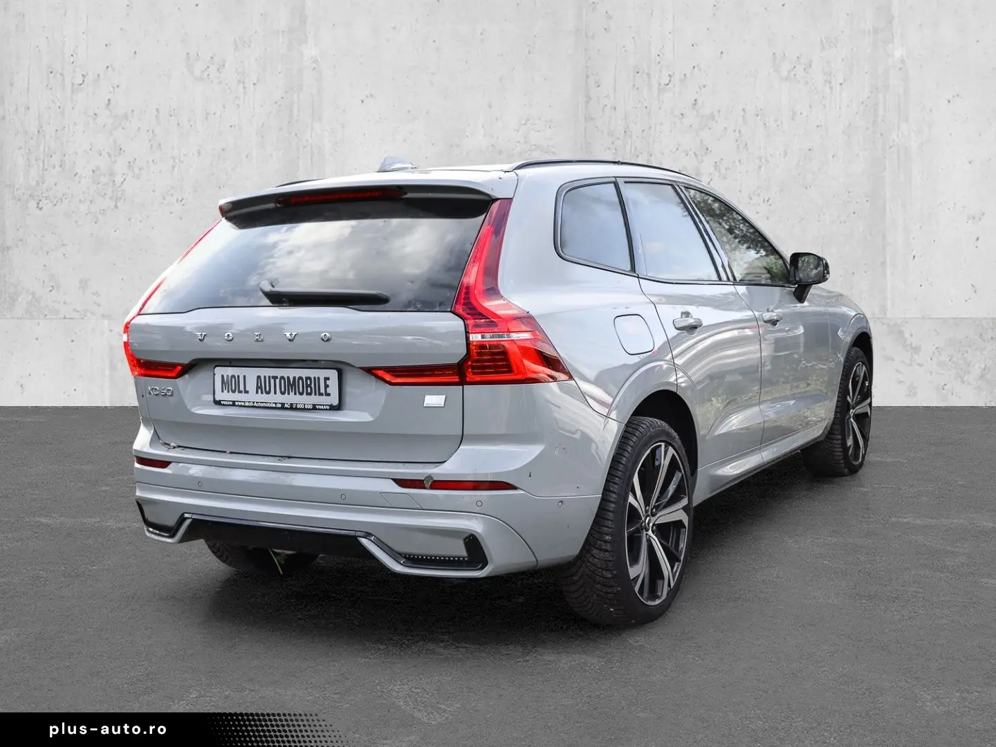 VOLVO XC60 Ultimate Dark Recharge Plug-In Hybrid AWD T