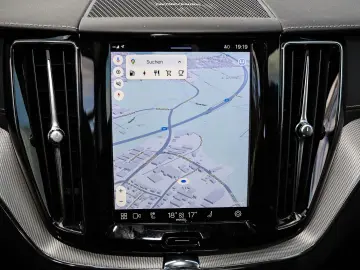 VOLVO XC60 Ultimate Dark Recharge Plug-In Hybrid AWD T