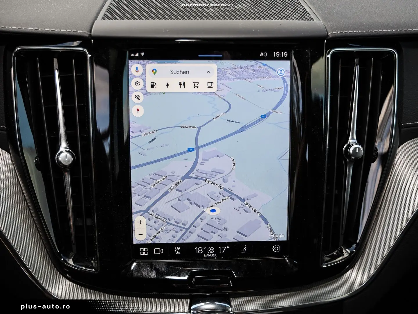 VOLVO XC60 Ultimate Dark Recharge Plug-In Hybrid AWD T