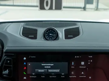 Porsche Cayenne Coupe   MY25   HD-Matrix