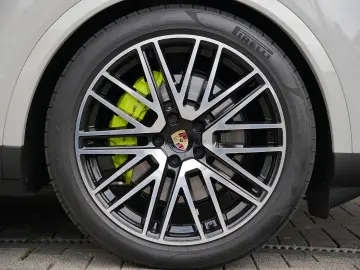 PORSCHE E-Hybrid Coupé INNODRIVE-PANO-SPORTABGAS-22TURBO