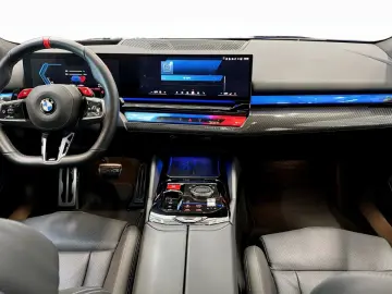 BMW M5 Limousine ACC SitzKlima Panorama KEYLESS