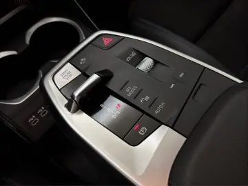 BMW X1 xDrive23i M Sport HUD H&K 360