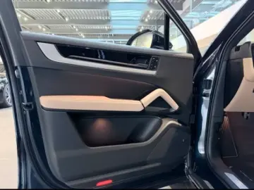 Porsche Cayenne S E-Hybrid Coupe