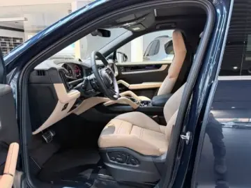 Porsche Cayenne S E-Hybrid Coupe