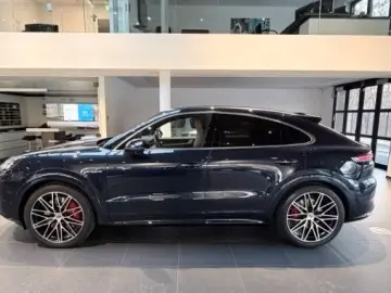 Porsche Cayenne S E-Hybrid Coupe