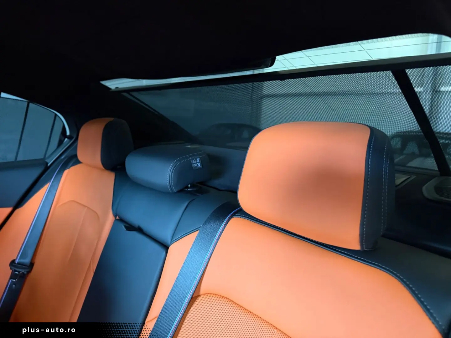 BMW M5 Lim Ultimate Frozen Keramik Merino Orange AHK