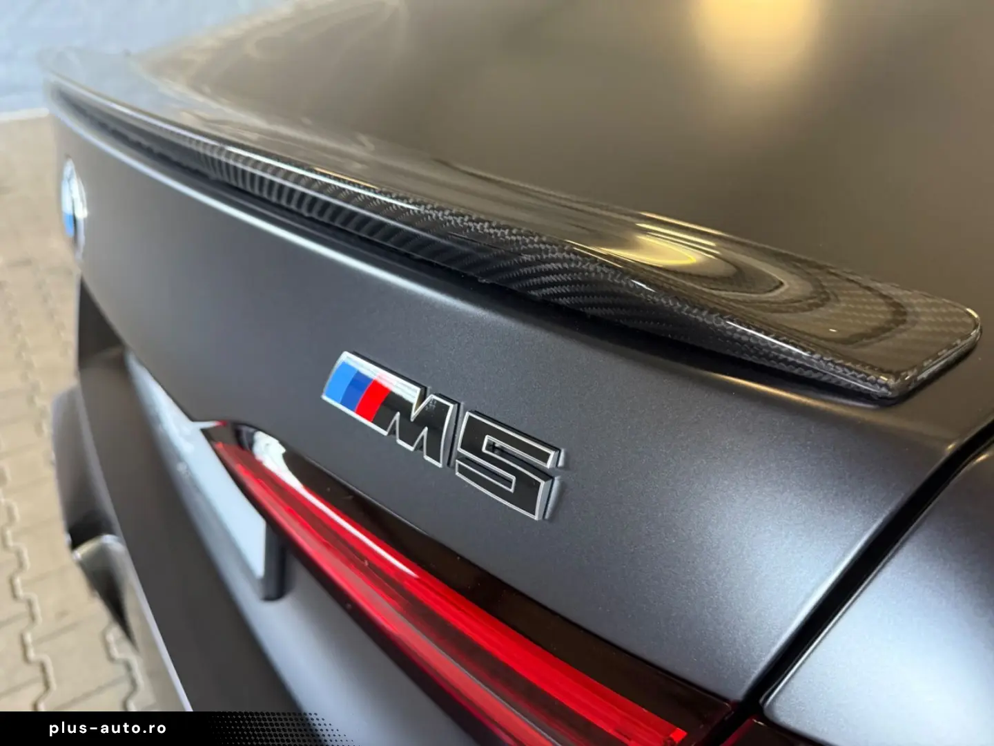 BMW M5 Lim Ultimate Frozen Keramik Merino Orange AHK