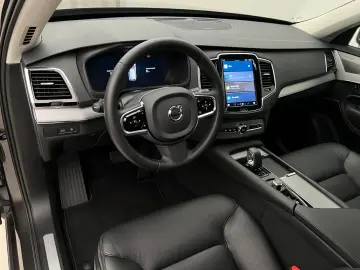 VOLVO XC90 T8 AWD RECHARGE CORE AUT