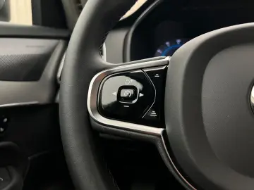 VOLVO XC90 T8 AWD RECHARGE CORE AUT