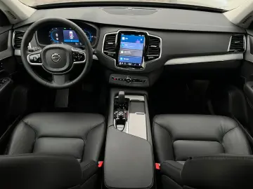 VOLVO XC90 T8 AWD RECHARGE CORE AUT