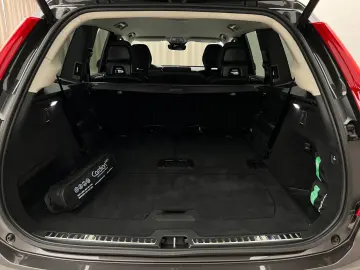 VOLVO XC90 T8 AWD RECHARGE CORE AUT