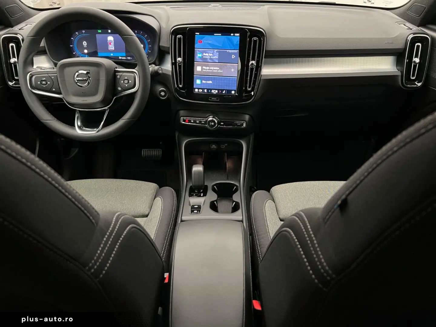 VOLVO XC40 B4 CORE AUT