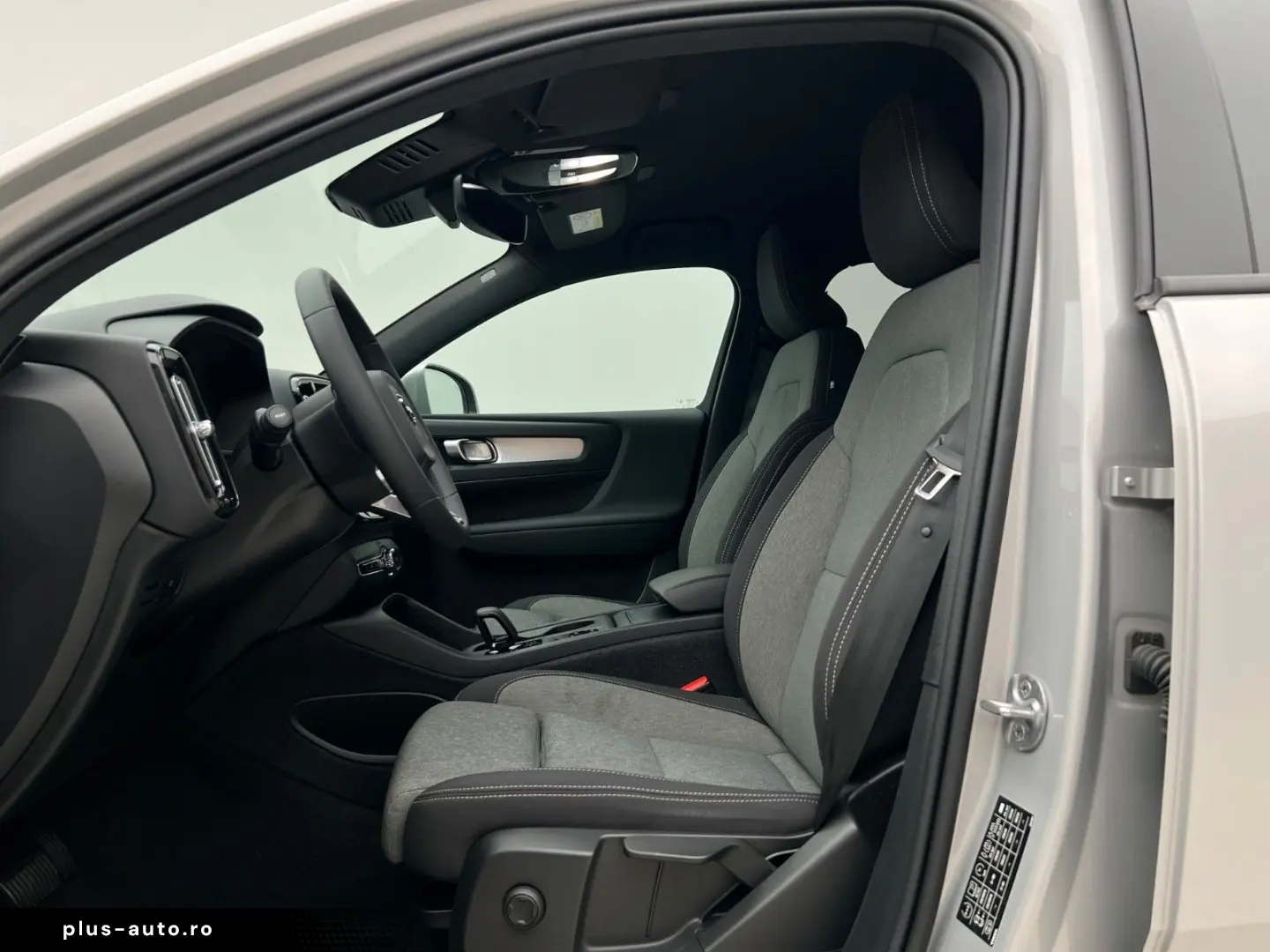 VOLVO XC40 B4 CORE AUT