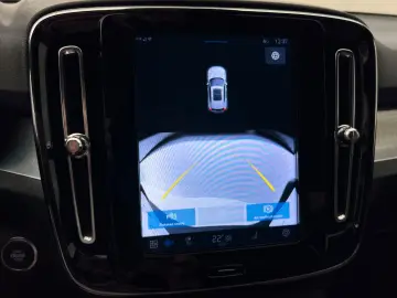 VOLVO XC40 B4 CORE AUT