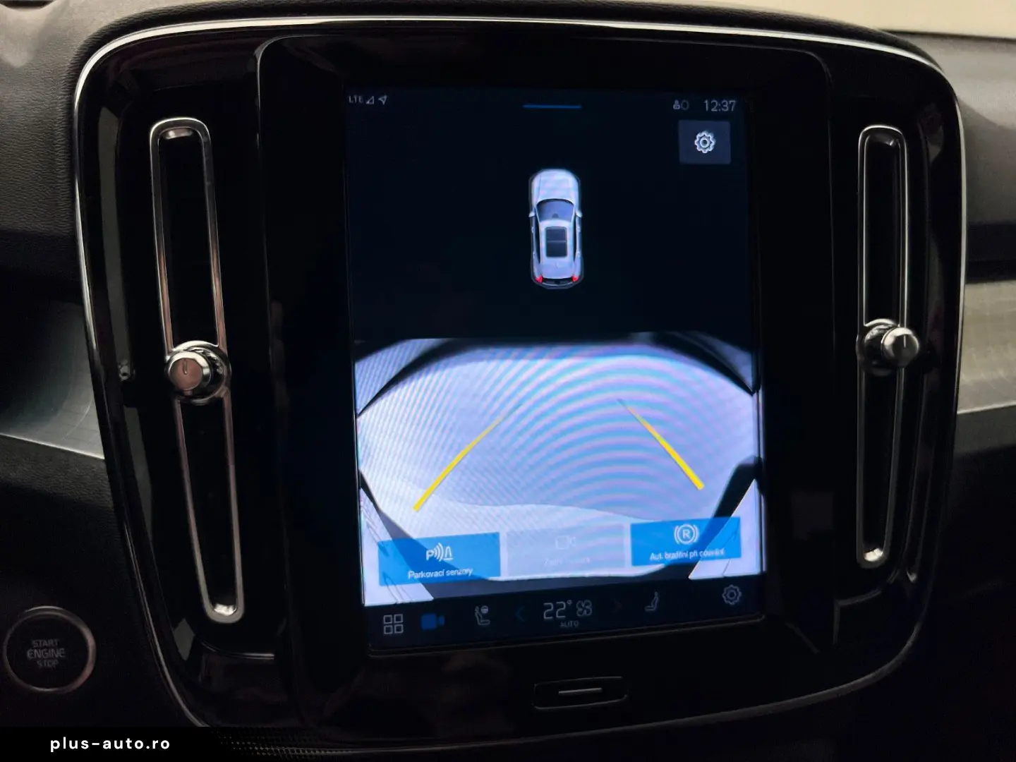 VOLVO XC40 B4 CORE AUT