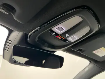 VOLVO XC40 B4 CORE AUT