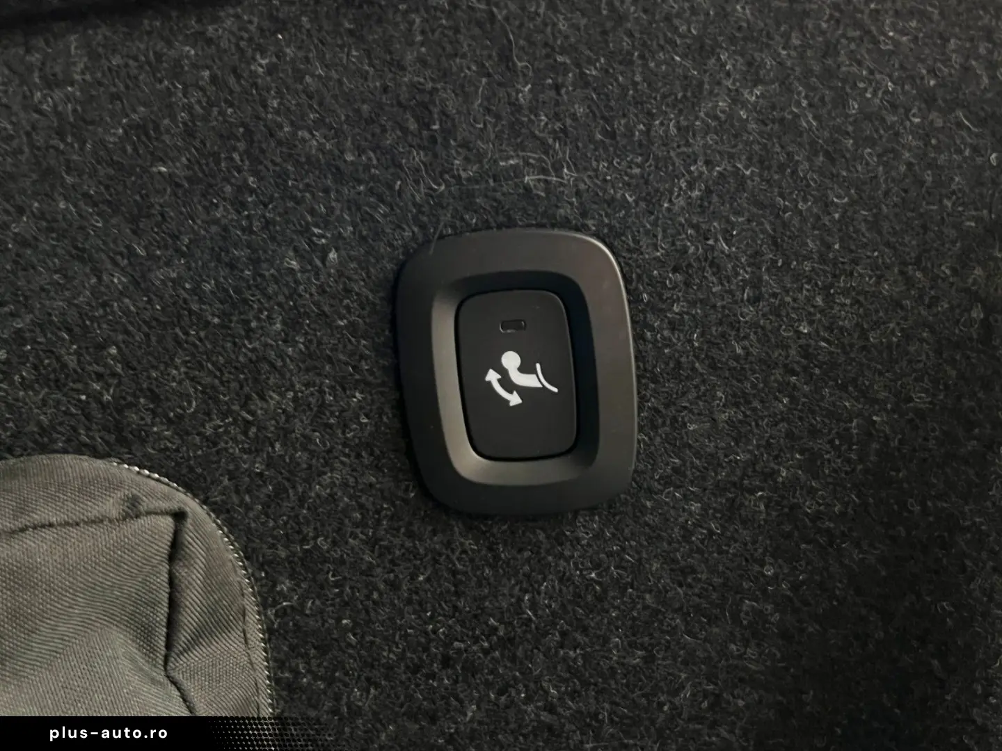 VOLVO XC40 B4 CORE AUT