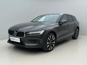 VOLVO V60 CC B5 AWD PLUS BRIGHT AUT
