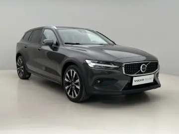 VOLVO V60 CC B5 AWD PLUS BRIGHT AUT