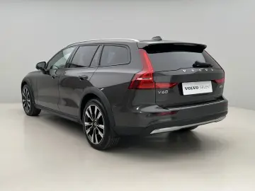 VOLVO V60 CC B5 AWD PLUS BRIGHT AUT