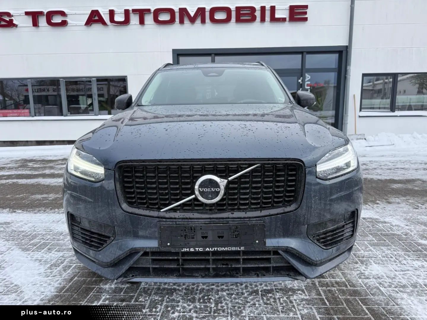 VOLVO XC90 Ultimate Dark Recharge AWD 7Sitze AHK Stand