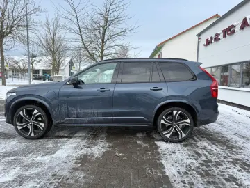 VOLVO XC90 Ultimate Dark Recharge AWD 7Sitze AHK Stand
