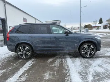 VOLVO XC90 Ultimate Dark Recharge AWD 7Sitze AHK Stand