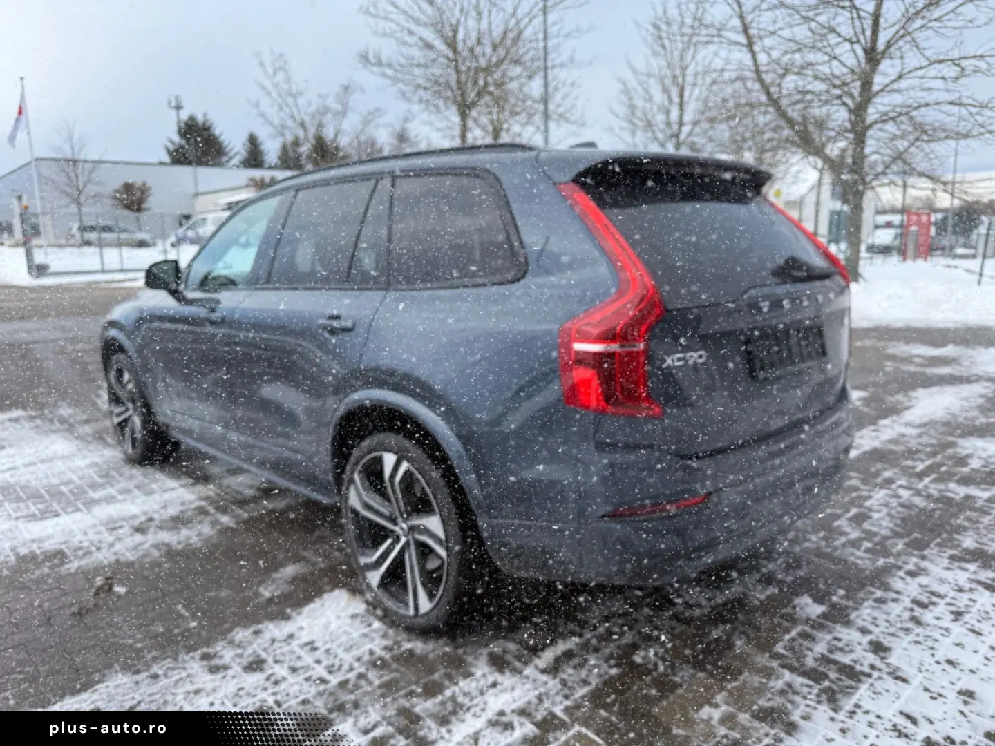 VOLVO XC90 Ultimate Dark Recharge AWD 7Sitze AHK Stand