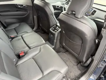 VOLVO XC90 Ultimate Dark Recharge AWD 7Sitze AHK Stand